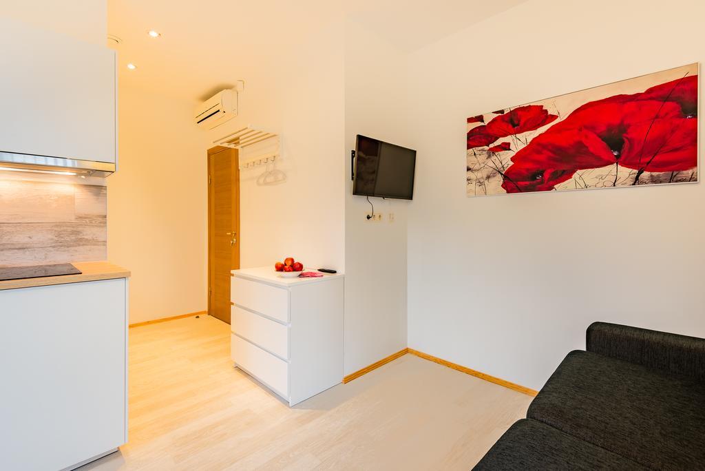 Riga Airport Jurmala Apartments Екстер'єр фото